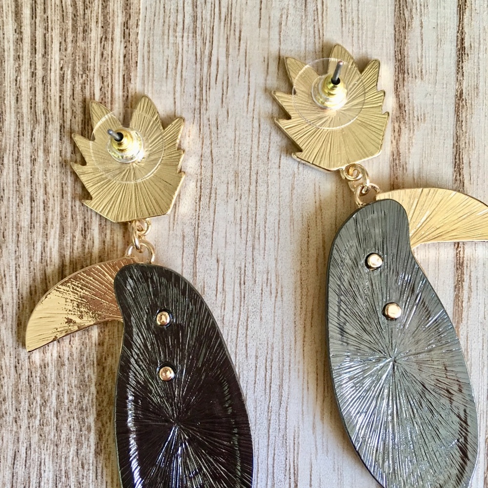 Black Parrot πΊ Tassel Statement Jeweled Earrings - Picture 7 of 8